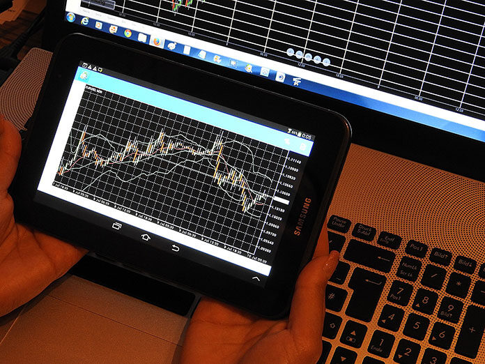 chart-g1437a304f_1920 Trading przeciwko trendowi