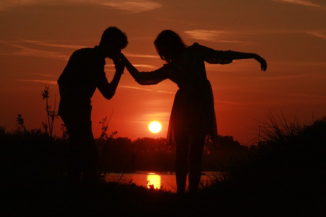couple-915986_640 Jak nauczyć się uwodzić kobiety