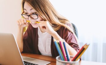 Co płaci Student na umowie o pracę? Co płaci Student na umowie o pracę?